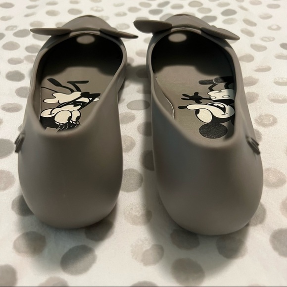 NWT Melissa Woman’s Ultragirl Minnie Peep Toe Mickey Ears Ballet Flat Grey Sz 5 - Picture 4 of 15
